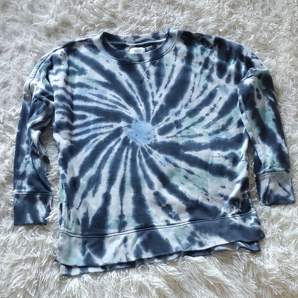 True Craft Blue and White Tie-Dye Top